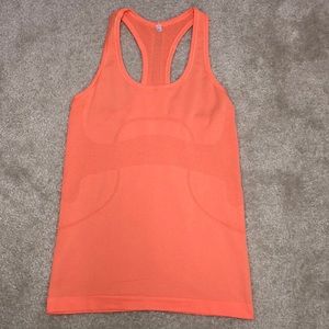 Lululemon tank
